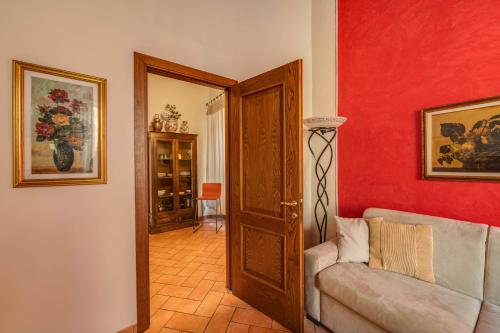 Dante States Apartments - image 7