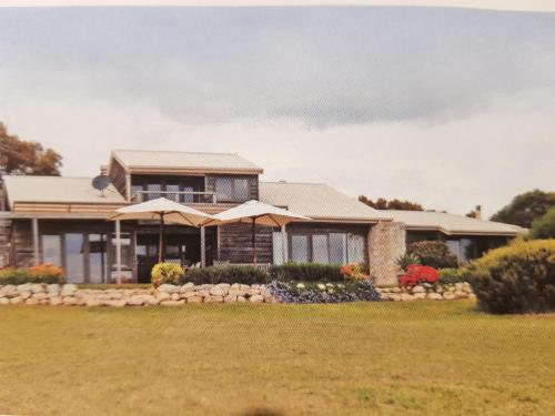 tu Emuz Stone Beachfront Villa, Emu Bay, Kangaroo Is