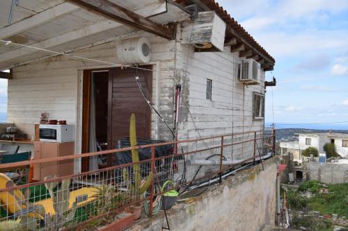 Ioannis Holiday Home in Áno Valsamóneron