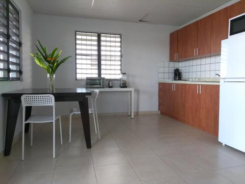 Dapur, Urban Terrace Apartment in San Juan in Hato Rey Norte