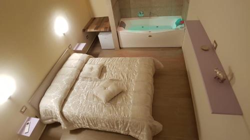 ManfredoniaJacuzzi, Manfredonia (photo 3)