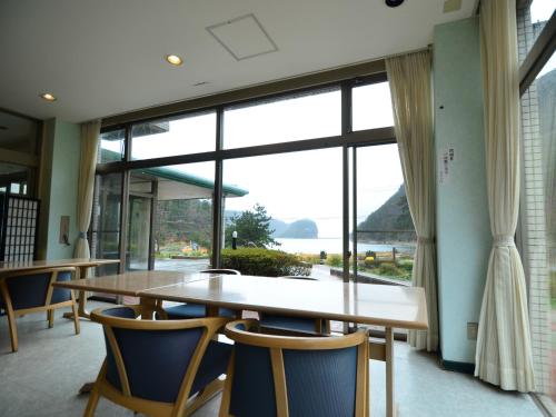 Restaurant, Hotel Uneri in Oki Islands