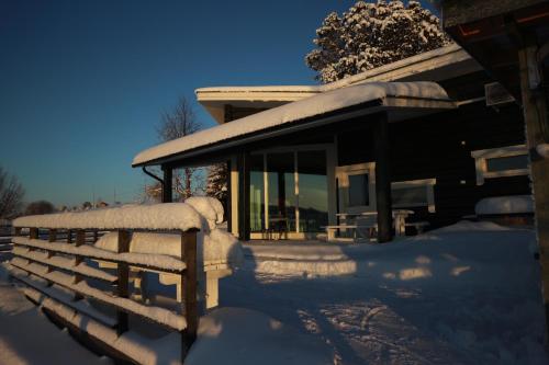 Riverside Cottage Aalto Borealis