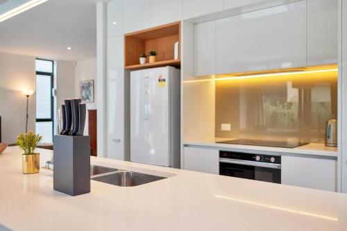 設施, Blissful Breeze Townhouse with Parking and Patio in 賀生維爾