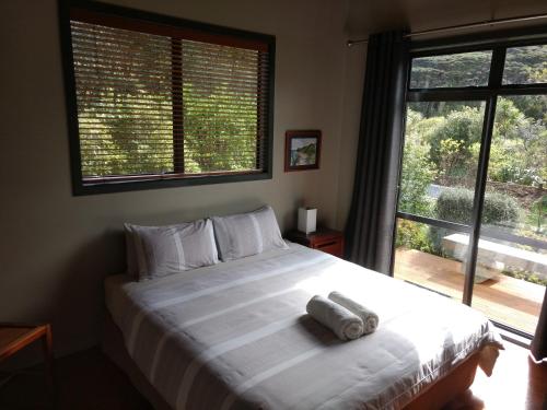 2 twin beds