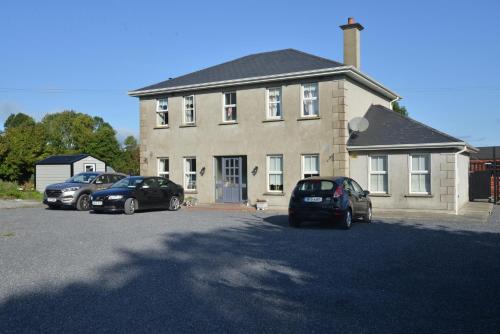 Exterior view, Kingstown House in Cashel