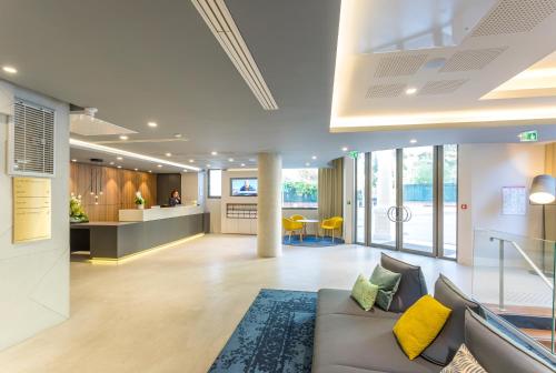 Néméa Appart'Hôtel Cannes Palais - image 2