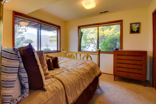Armstrong Lakehouse - image 2
