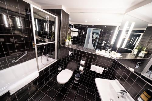 Grandium Hotel Prague - image 2