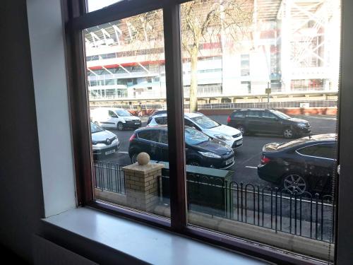 1 Fitzhamon Embankment APARTMENTS - image 2