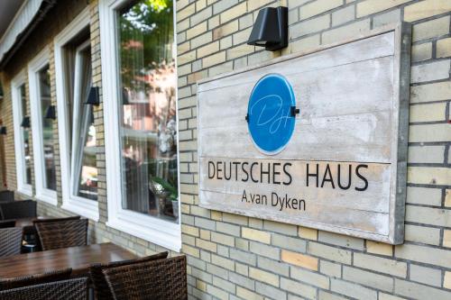 Hotel DH -Deutsches Haus-