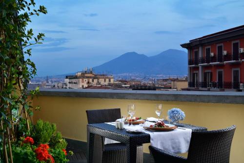 UNAHOTELS Napoli - image 8