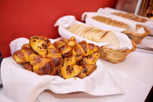 La Boutique - image 9