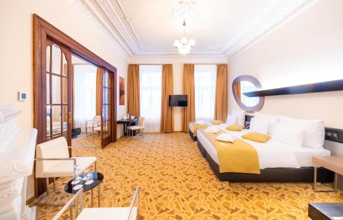 Grandium Hotel Prague - image 8