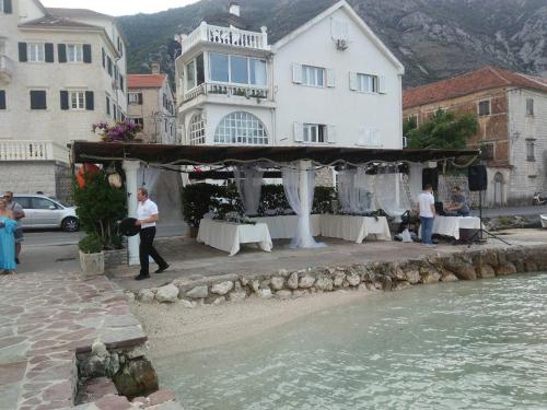 Tampilan eksterior, Apartments Vila Marija in Prcanj