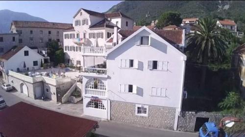 Tampilan eksterior, Apartments Vila Marija in Prcanj