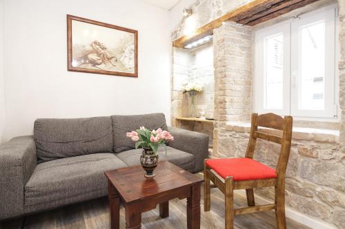 Stone apartman Varos, Split (photo 9)