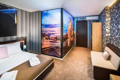 Central Point Boutique Hotel - image 11