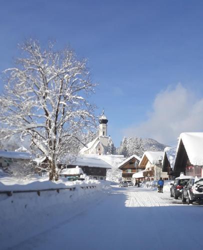 Landhotel zum Staffelwirt - Hotel - Jachenau