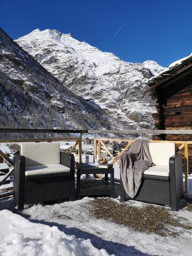 ระเบียง/ชานเรือน, Petit Paradisli in ทัช