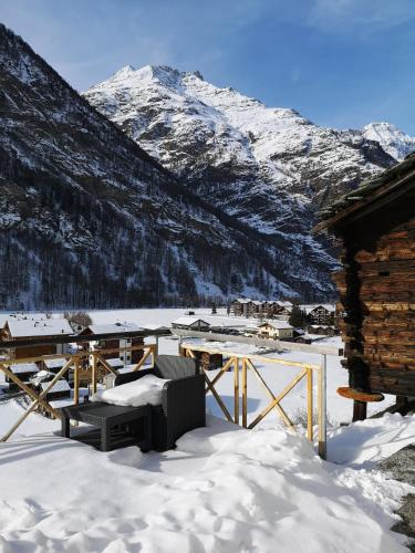 ระเบียง/ชานเรือน, Petit Paradisli in ทัช