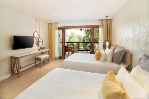 2 double beds