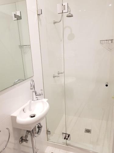 The Hughenden Boutique Hotel - image 6