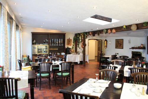 บริการและสิ่งอำนวยความสะดวก, Isenburger Hof in นอย-อิเซนบูร์ก