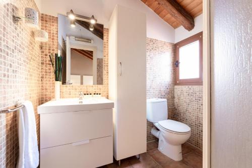 Apartamentos Puerta Del Sol IV - image 2