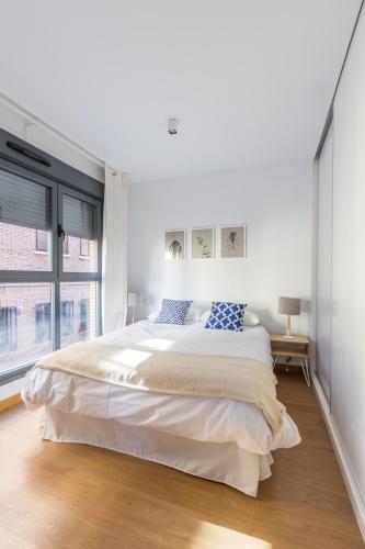 Studio Apartment image 9