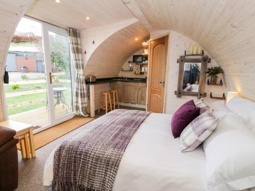 Cabin 1 St. Asaph - main image