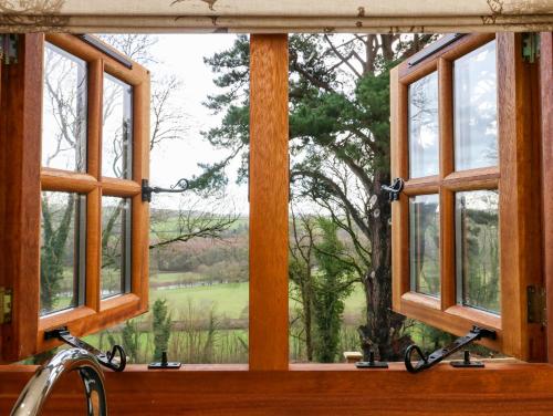 Little Silver Leaf Umberleigh - image 12