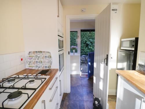 The Hideaway Pershore - image 7