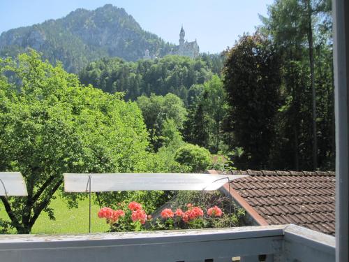 Suite with Balcony and Castle View