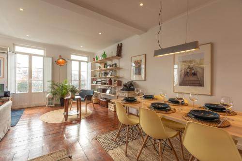 Fantastic Family Apartment in Estrela, Lissabon
