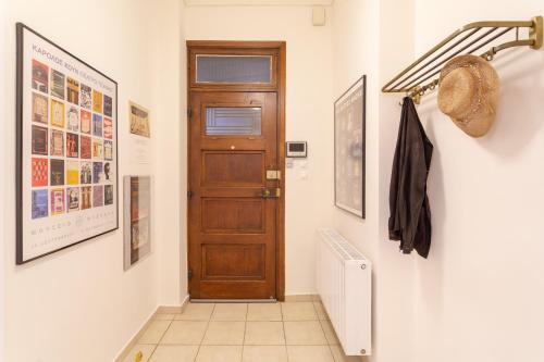 Hidesign Athens Apollon Luxury Apt in Plaka Acropolis - image 9