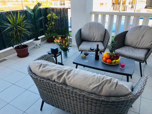  Holiday Apartment La Marina - Elche, Pension in La Marina