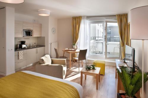 1 double bed