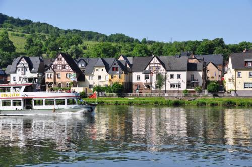 B&B Briedern - Mosel-Landhaus B&B - Bed and Breakfast Briedern