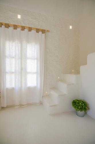 Yialos Ios Hotel - image 12