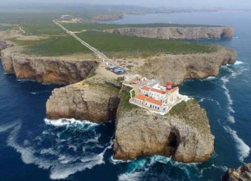 Henrique's Residence