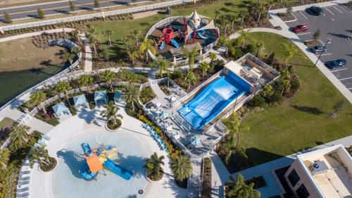 Luxurious 6 Bd Single Family Home Close to Disney 1861 - image 3