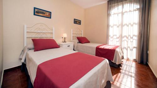 Apartamentos Leo Islamar