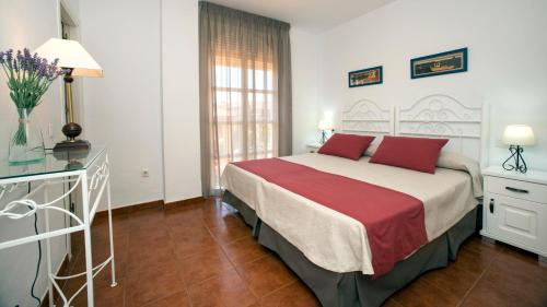 Leo Islamar - image 6