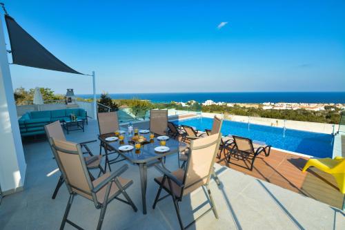 Chloe Luxury Villa - main image