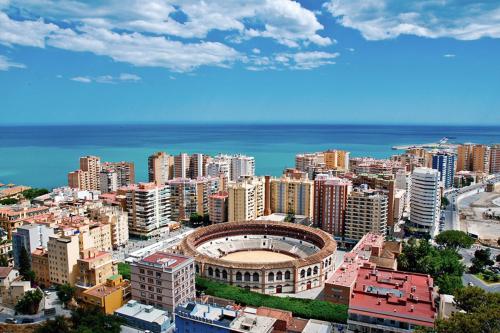 Holidays2Malaga Malagueta Studio - image 13