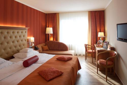 Ringhotel Hotel Zum Stein - image 3