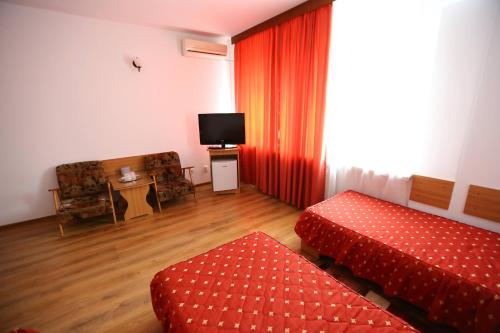 Hotel Moldova - image 2