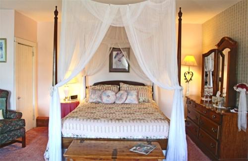 Belle Aire Mansion Guest House – Galena, IL