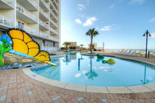 Laketown Wharf 535 By ZIA VR - image 3